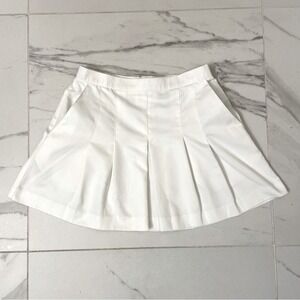 Chic White Mini Skirt